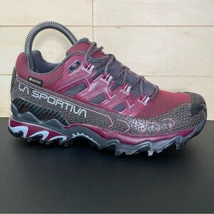 La Sportiva Women's Athletic Shoes - Red and Gray